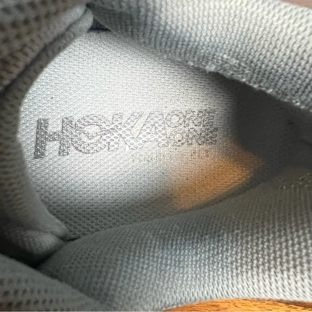 Hoka One One - Women's Bondi 7 Running Shoes Gray Peach -‎ Sz. 10